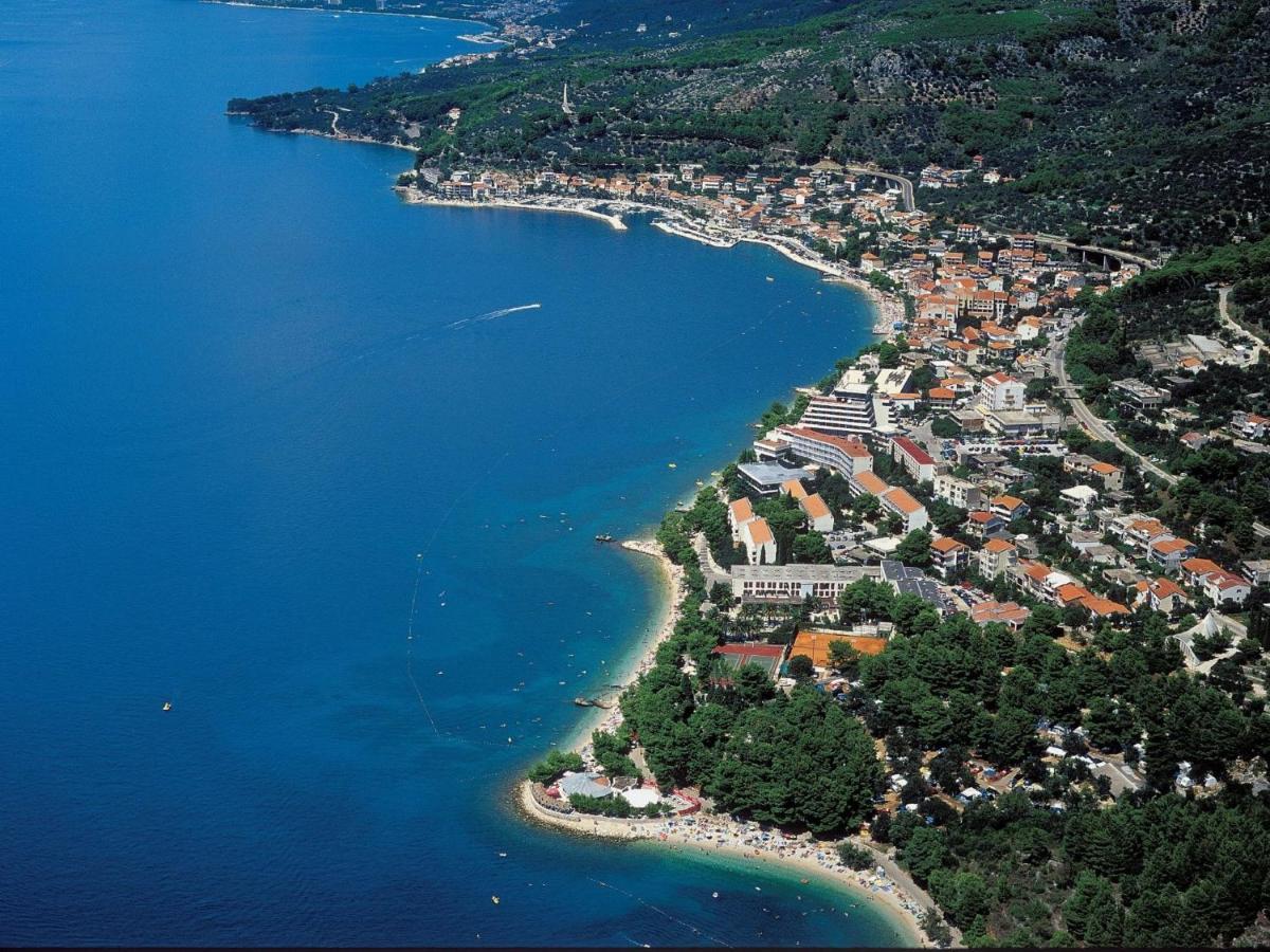 Luxurious Holiday Home In Makarska With Jacuzzi Kültér fotó